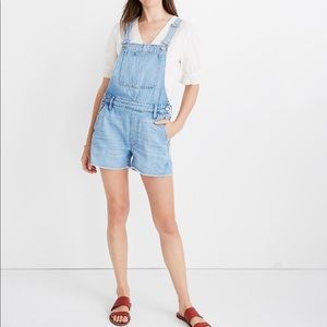 NWT Adirondack Short Overalls in Phillips Wash